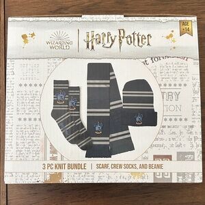 NWT CultureFly Harry Potter Ravenclaw 3 PC Knit Bundle Scarf, Socks, Beanie